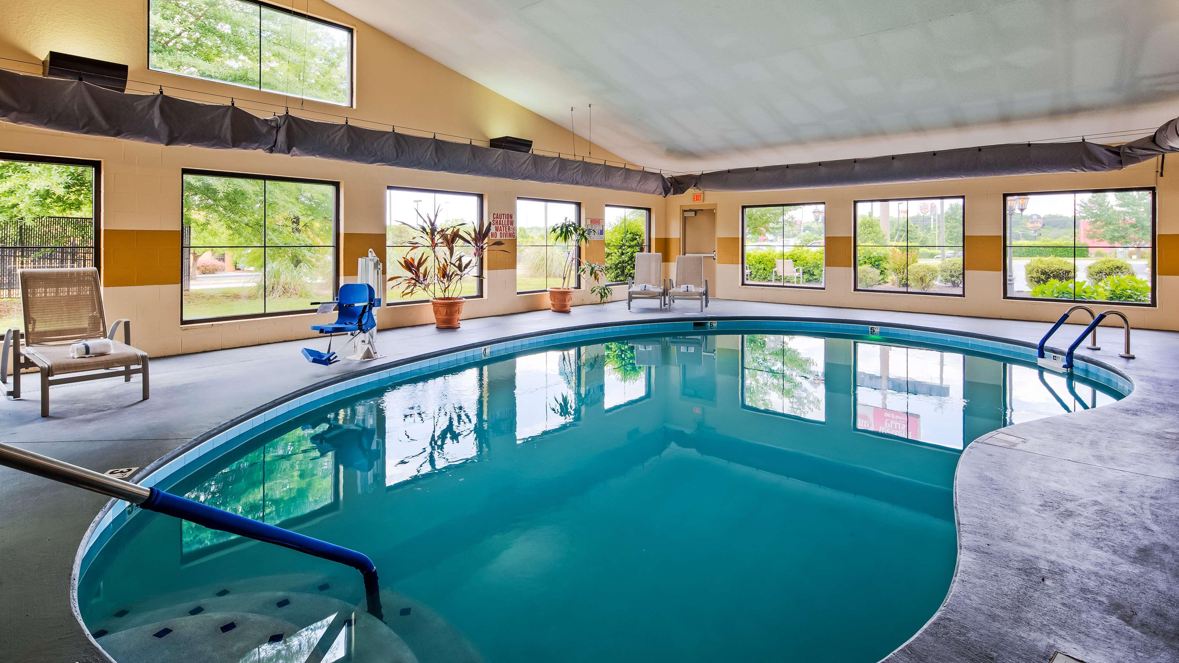Best Western Plus Strawberry Inn & Suites Knoxville Exteriér fotografie